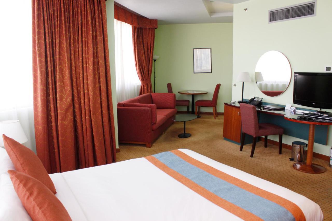 Al Diar Dana Hotel Abu Dhabi Eksteriør billede