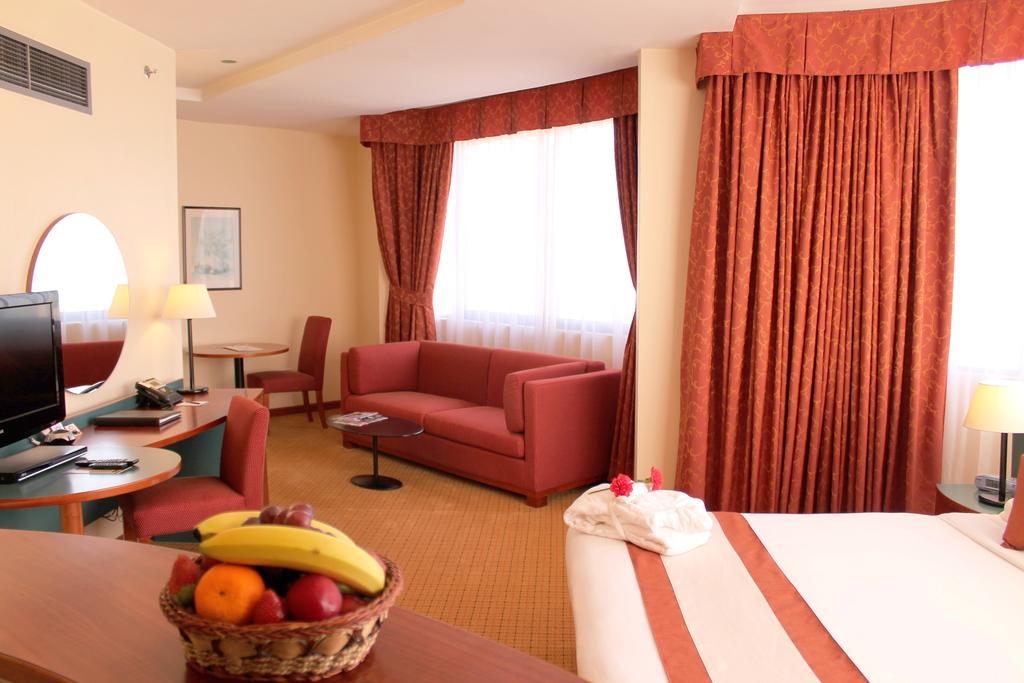 Al Diar Dana Hotel Abu Dhabi Eksteriør billede