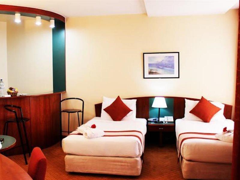 Al Diar Dana Hotel Abu Dhabi Eksteriør billede