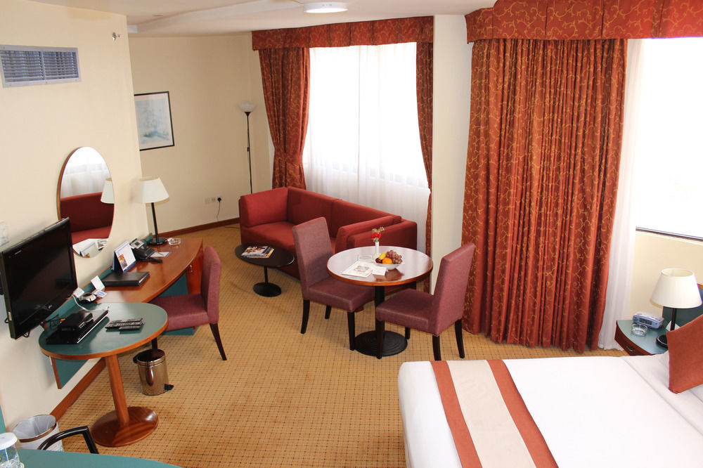 Al Diar Dana Hotel Abu Dhabi Eksteriør billede